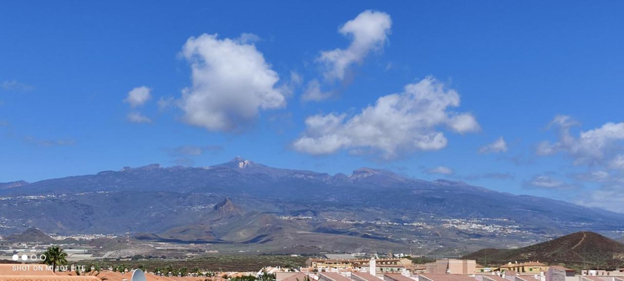 Precioso apartamento con piscina junto al mar Costa Del Silencio Esterno foto