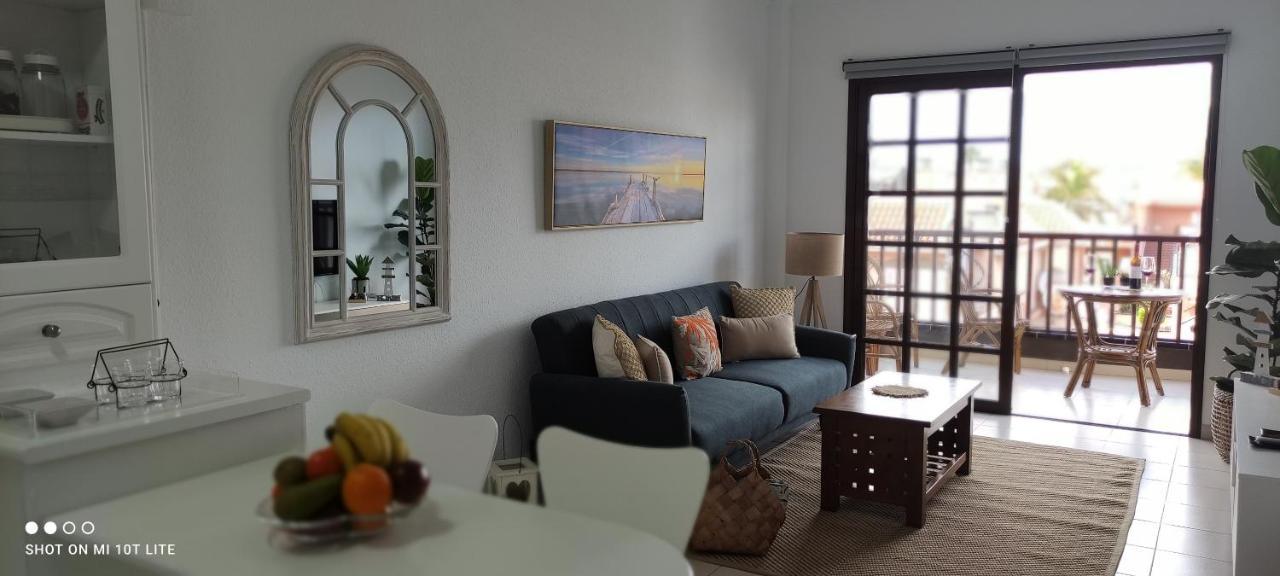 Precioso apartamento con piscina junto al mar Costa Del Silencio Esterno foto