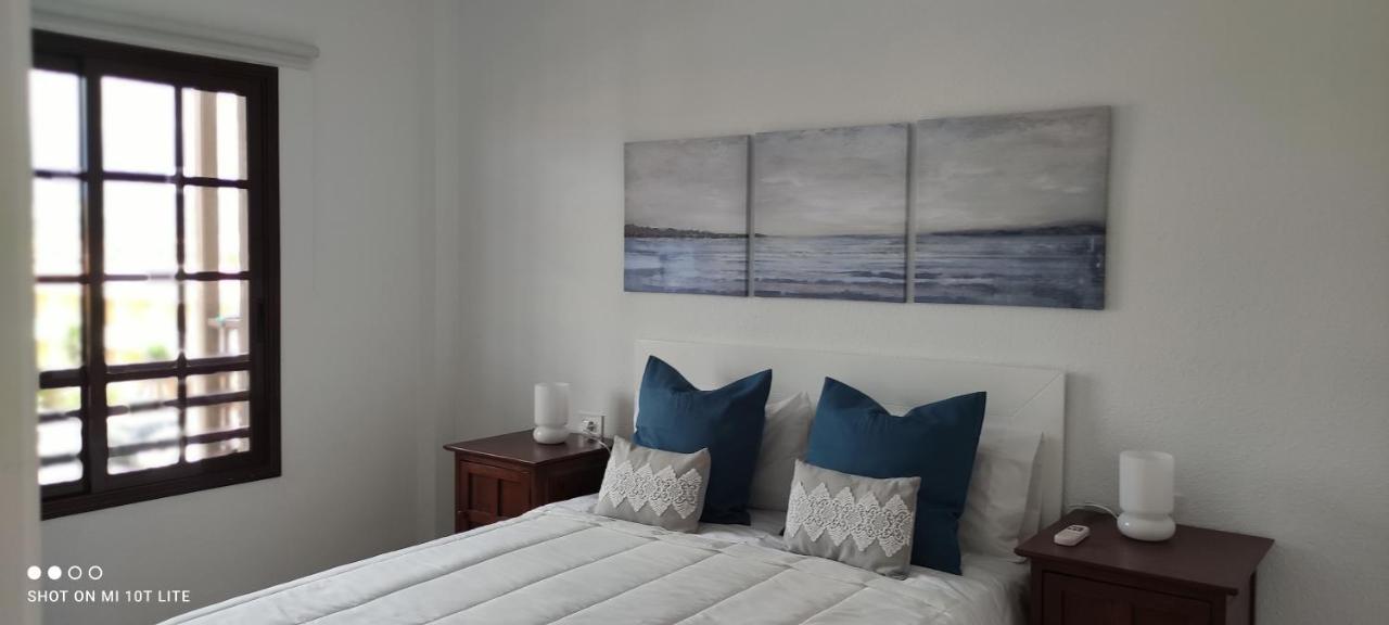 Precioso apartamento con piscina junto al mar Costa Del Silencio Esterno foto