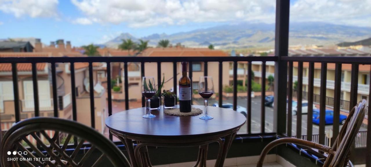 Precioso apartamento con piscina junto al mar Costa Del Silencio Esterno foto